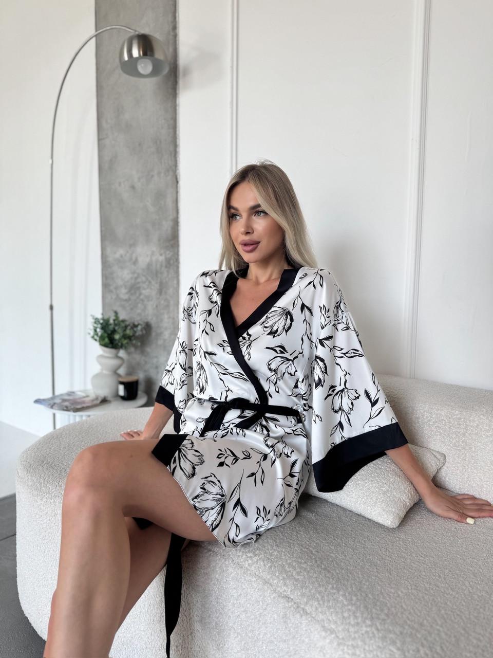 Халат-кимоно женский Julia Ulich шелковый с широким рукавом S Белый (27565621) - фото 6 Халат-кимоно женский Julia Ulich шелковый с широким рукавом S Белый (27565621) - фото 6