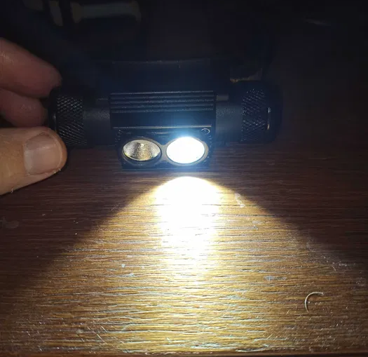 Ліхтар налобний Boruit H02B-Red з червоним світлом з акумулятором 3400 мАг - фото 7 Ліхтар налобний Boruit H02B-Red з червоним світлом з акумулятором 3400 мАг - фото 7