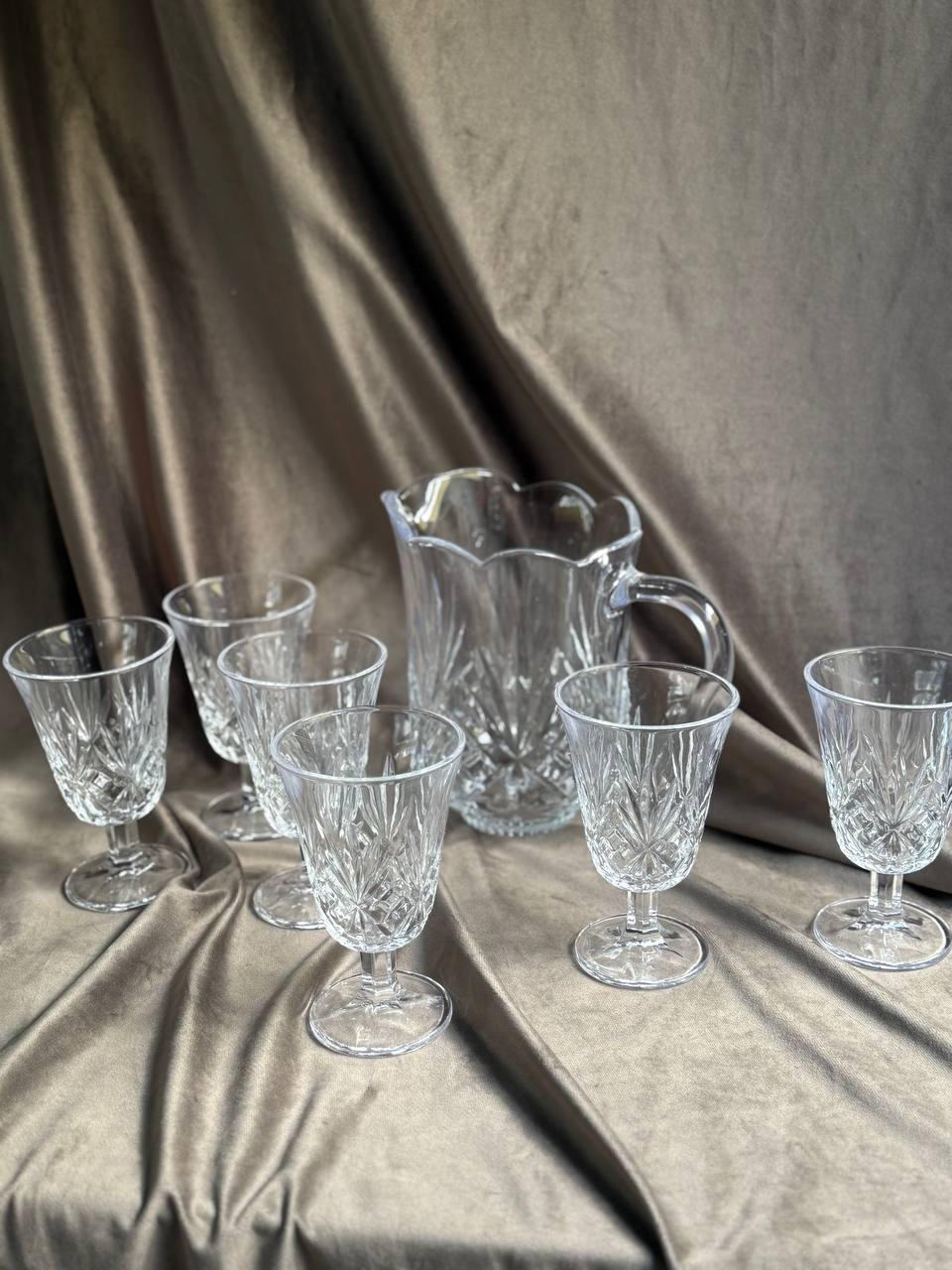 Набір питний скляний YIWU глечик та 6 келихів 1,3 л/220 мл Прозорий (HP-19-38)