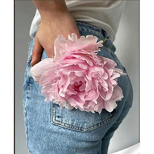 Алмазная мозаика Strateg Премиум Пион на джинсах 30x40 см (Str-HEG86884)