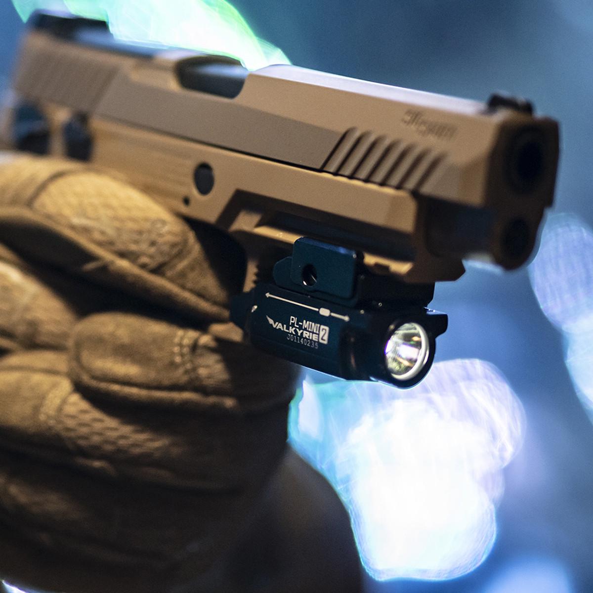 Фонарь для пистолета Olight PL-Mini 2 Valkyrie Cool White 600lm (PL-MINI 2) - фото 2