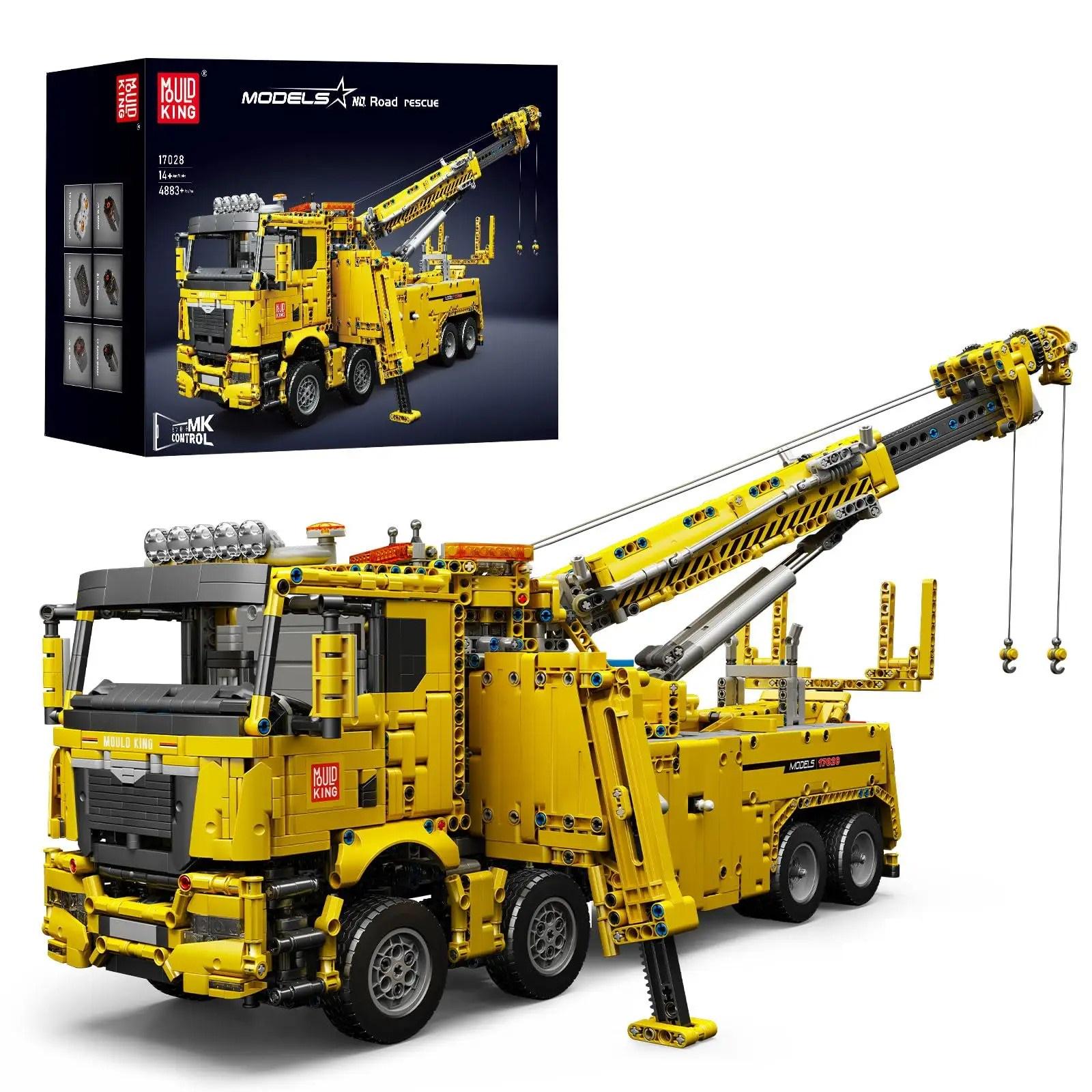 Конструктор Эвакуатор-тягач с краном на дистанционном управлении 4883 детали Желтый