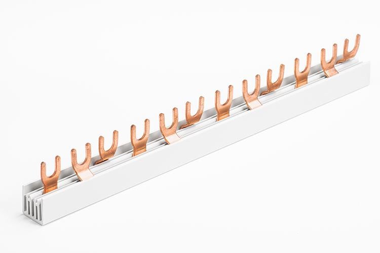 Шина соединительная ISKRA G-3L-1000/16/710 80 А 3П 16 мм2 1 м (786105036000)