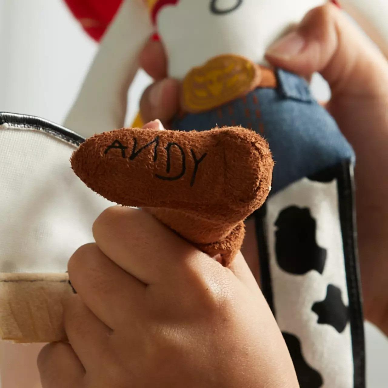 Мягкая игрушка Disney Джесси История игрушек 2 (27487006) - фото 5 Мягкая игрушка Disney Джесси История игрушек 2 (27487006) - фото 5