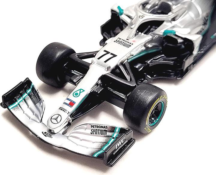 Колекційна модель Bburago Mercedes W10-77 із металу масштаб 1:43 - фото 4