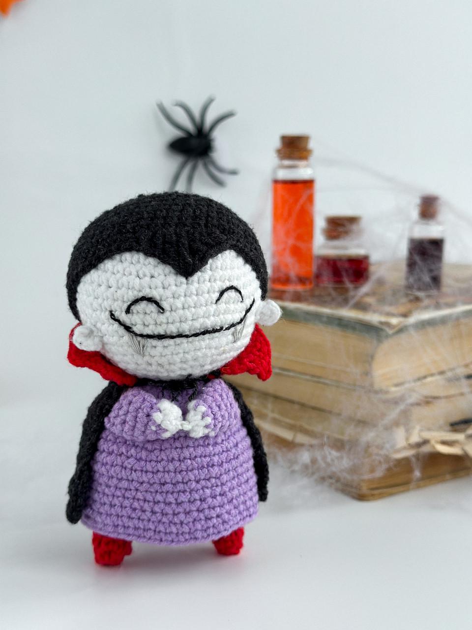 Кукла вязаная Дракула ручной работы декор (29528496) - фото 8 Кукла вязаная Дракула ручной работы декор (29528496) - фото 8