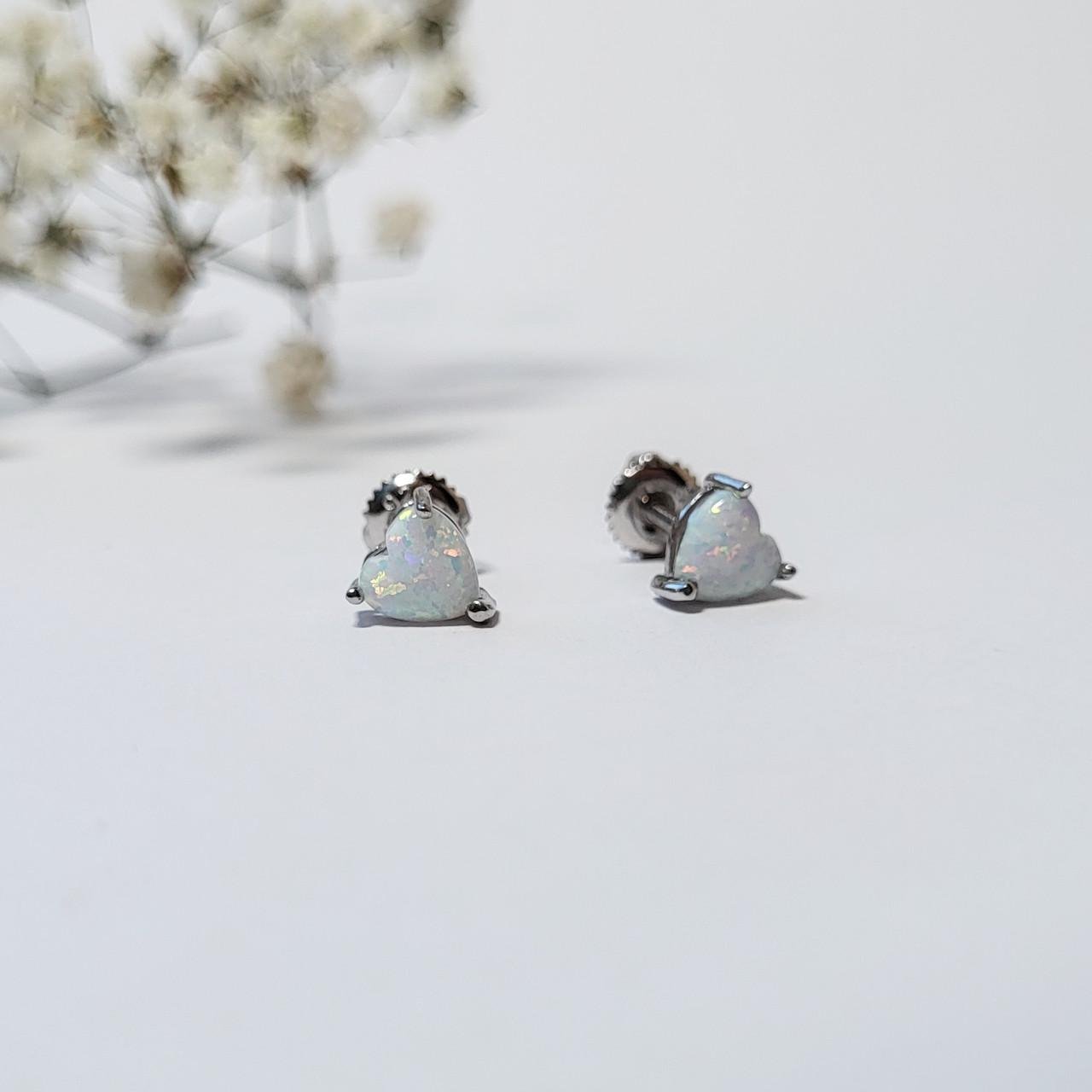 Серебряные серьги гвоздики на закрутках Сердце с белым опалом 925 проба (ск2опб/1164) 1,20 г