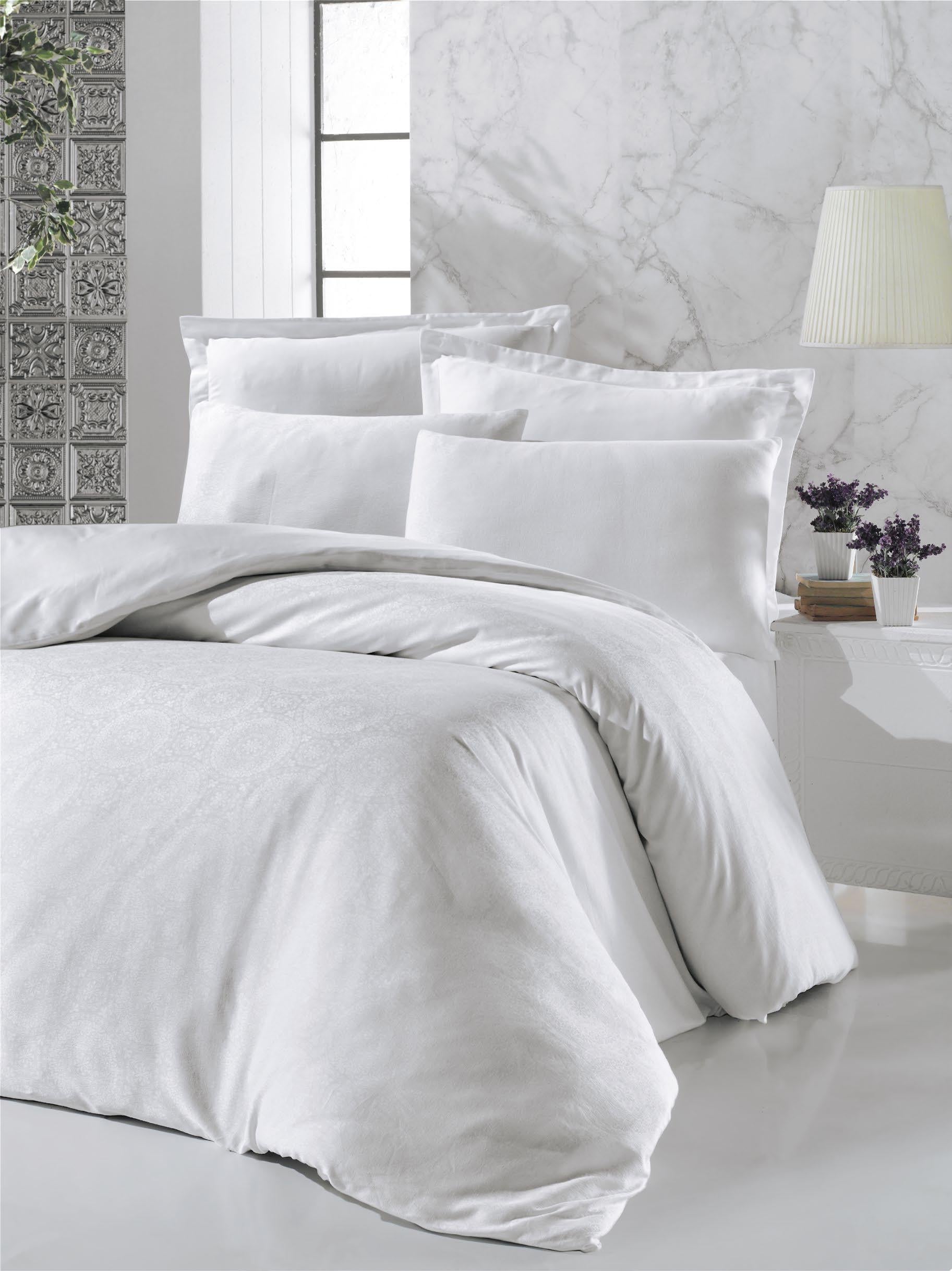 Комплект постельного белья Victoria Deluxe Jacquard Sateen Valeria 200х220 см/50х70 см 2 шт./70х70 см 2 шт. Белый