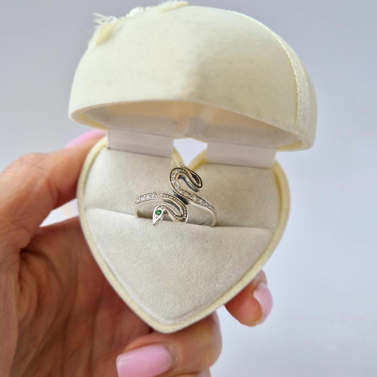 Каблучка змія з каменями срібло 925 проби чоренене 3,10 г р. 21 (11052)