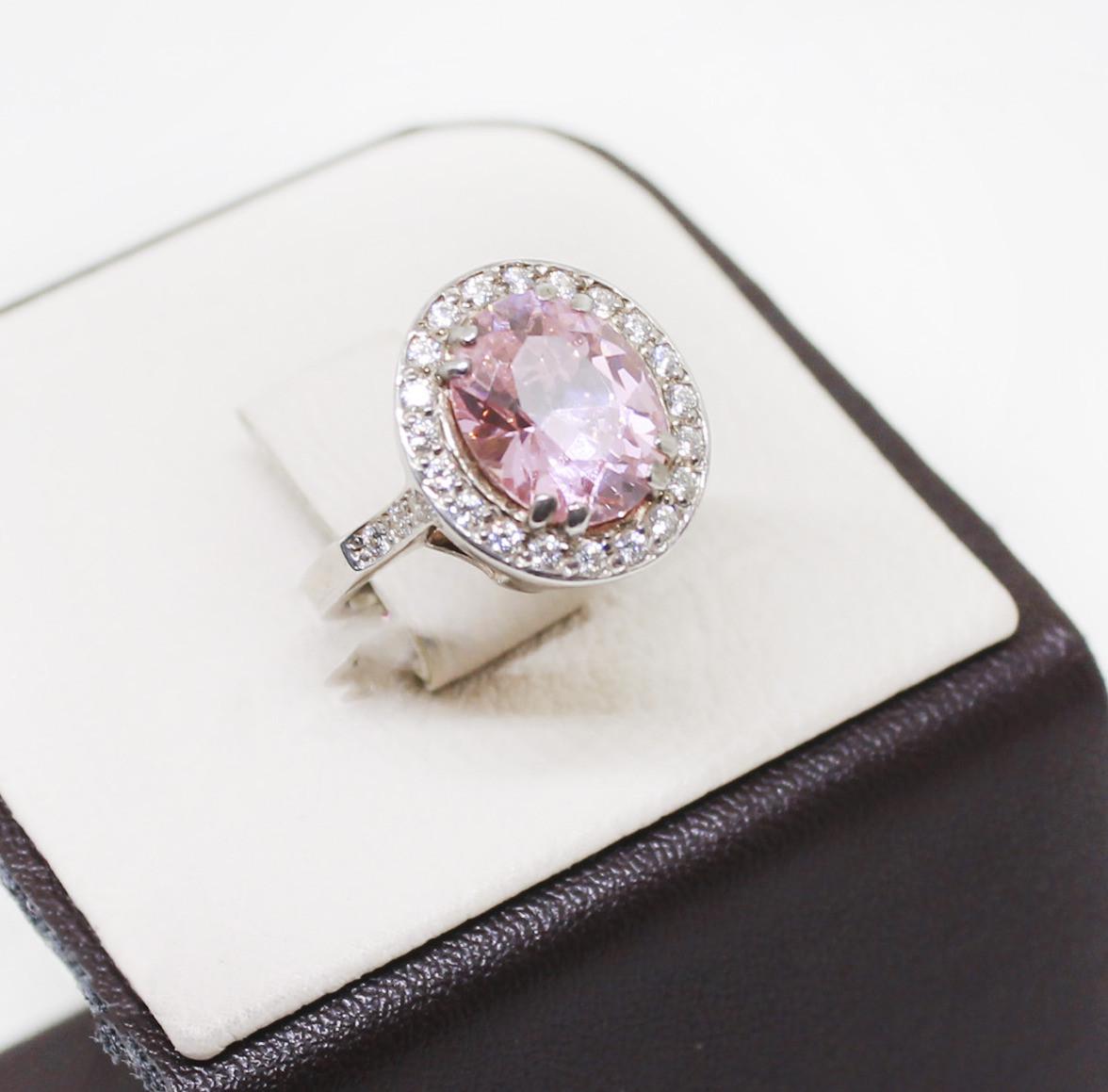 Кольцо серебряное с кубическим цирконием р. 16 5,1 г (1193487349)