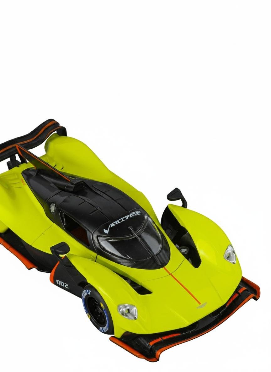 Машина колекційна Aston Martin Valkyrie металева з інерційним механізмом/світлом/звуком 1:24 Жовтий (8040) - фото 4 Машина колекційна Aston Martin Valkyrie металева з інерційним механізмом/світлом/звуком 1:24 Жовтий (8040) - фото 4