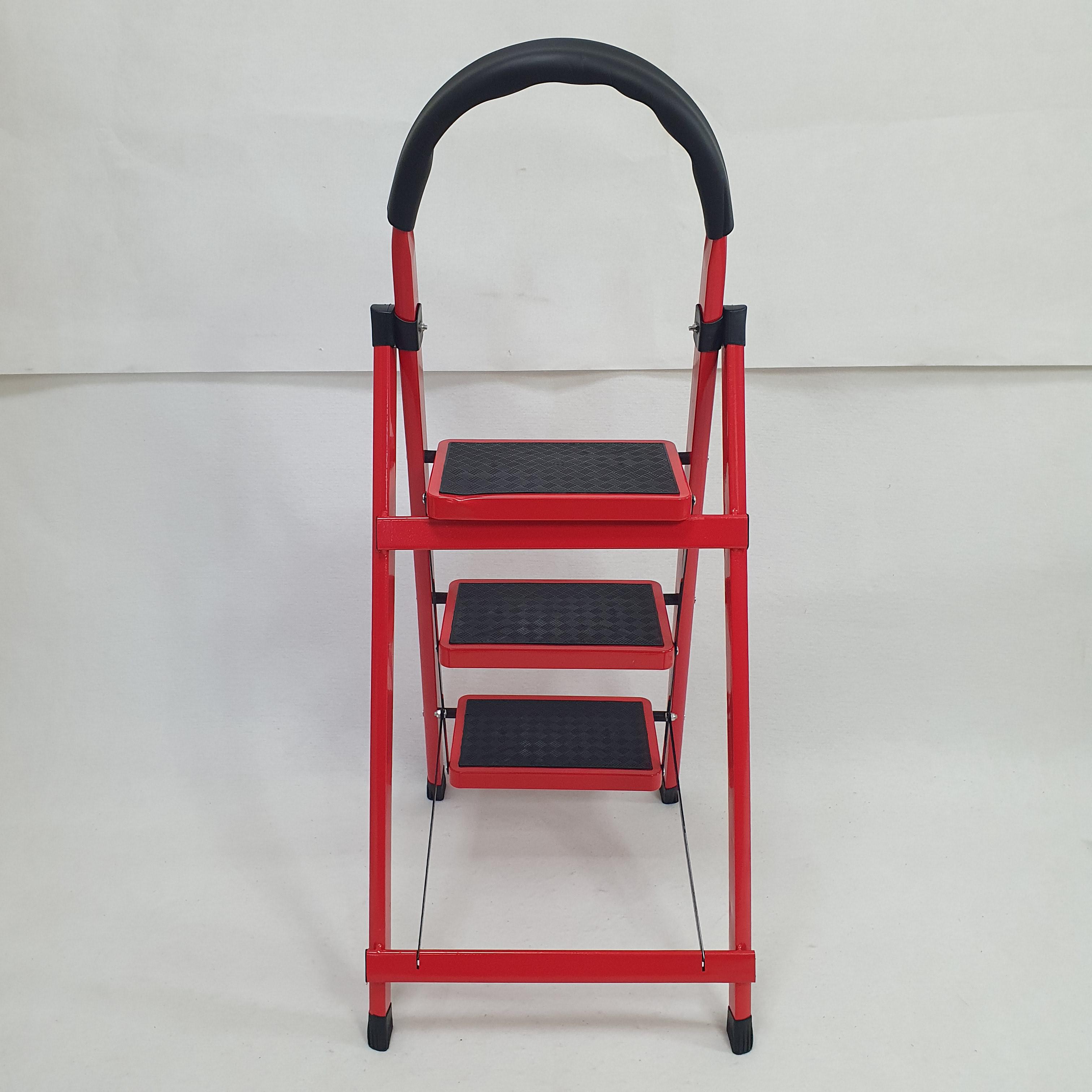 Лестниця на три сходинки LFSE-3S-Red металева з прогумованими ковриками - фото 3 Лестниця на три сходинки LFSE-3S-Red металева з прогумованими ковриками - фото 3