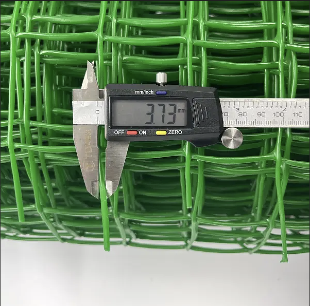 Сетка пластиковая декоративная Клевер 50х50 мм 1х10 м Светло - зеленый - фото 2