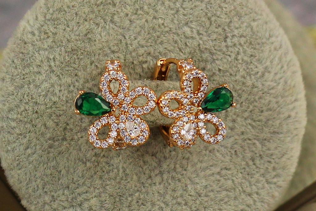 Серьги Xuping Jewelry катарантус с камнем 1,5 см Золотистый/Зеленый