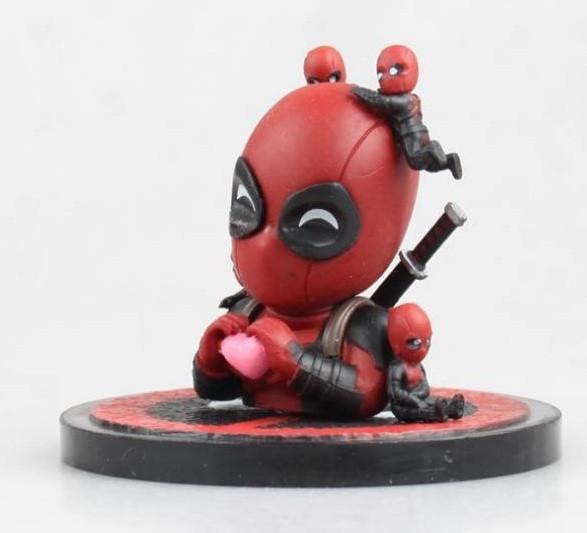 Мини фигурка Beast Kingdom Deadpool Day Dream Mini Egg Attack 6 см (DР 10.005)