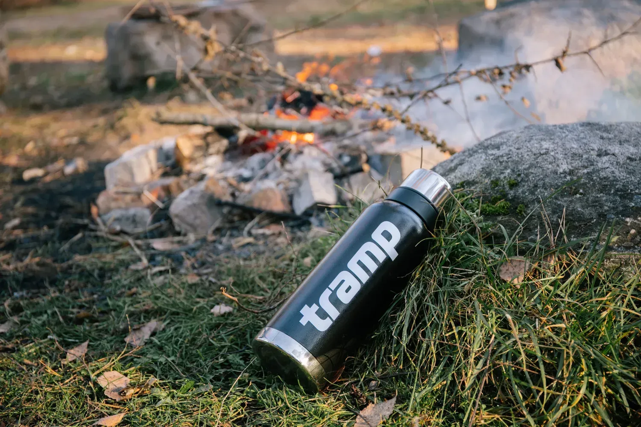 Термос Tramp Expedition Line 0,75л Черный (TRC-031-black) - фото 5 Термос Tramp Expedition Line 0,75л Черный (TRC-031-black) - фото 5