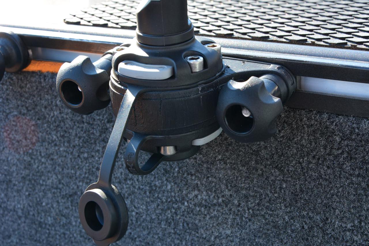 Монтажна система Borika FASTen FMa-2 з двома замками для кріплення аксесуарів на профілі з Т-пазом Чорно-сірий (01.01.013.04.01) - фото 8