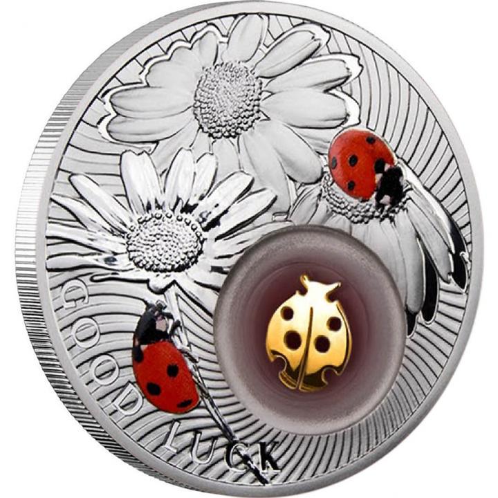 Серебряная монета Божья коровка Good Luck 28,28 г