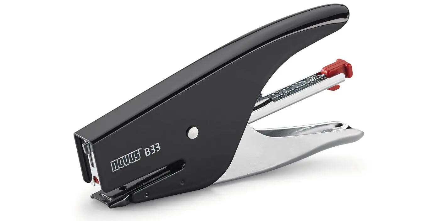 Степлер плаер Novus скобы №8/4 до 15 л Черный (021-0093)