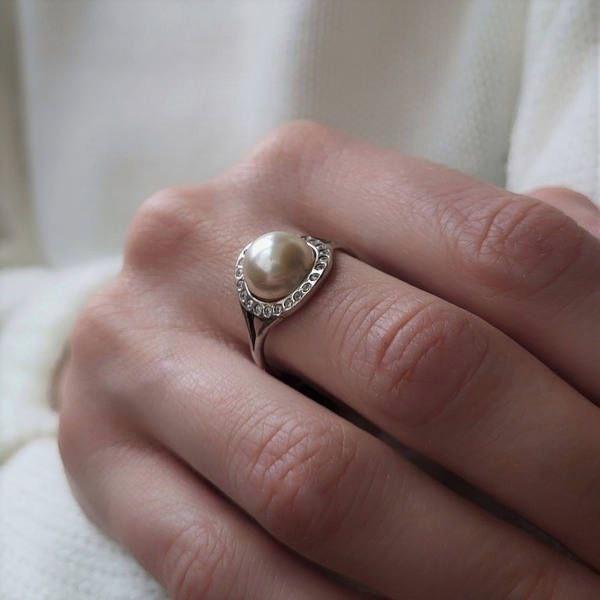 Каблучка з білою перлиною срібло 925 проби чорнене 2,50 г р. 18 (1688к) - фото 2