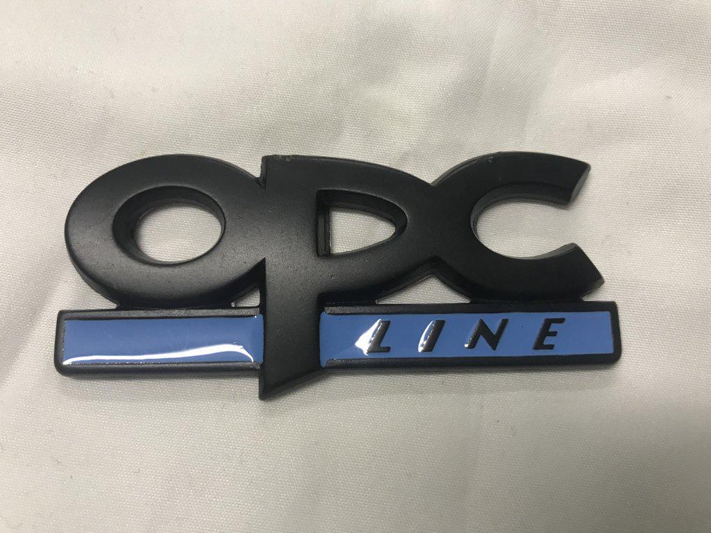 Металический шильдик OPC Line Davs Auto для Opel Astra J 2009-2015 гг.