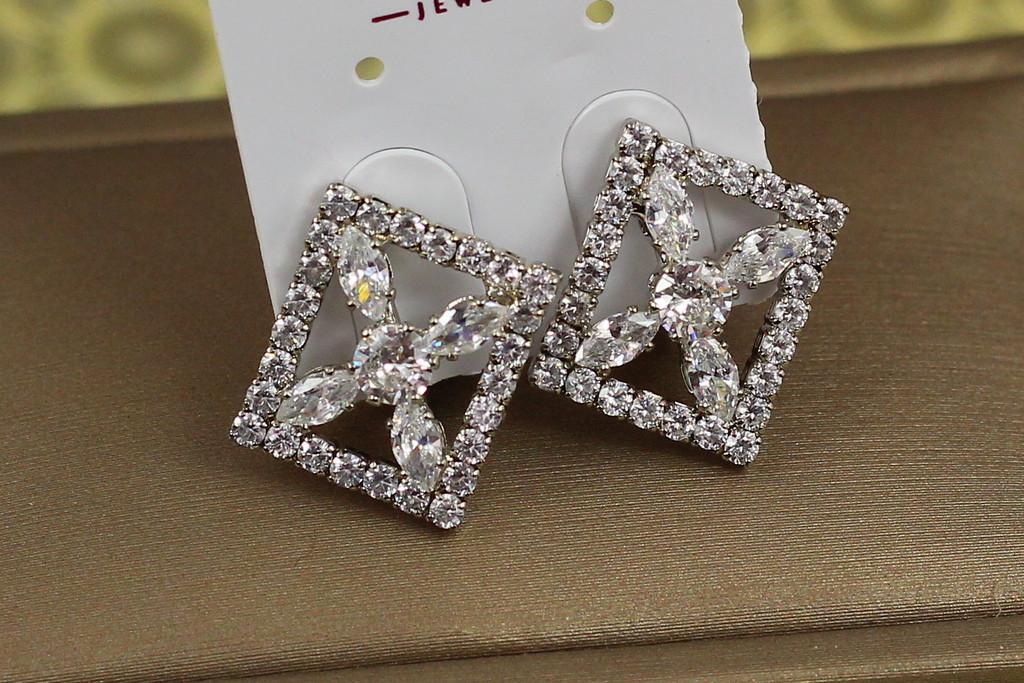 Серьги клипсы Xuping Jewelry Рандеву 1,5 см Серебристый (2433830207)