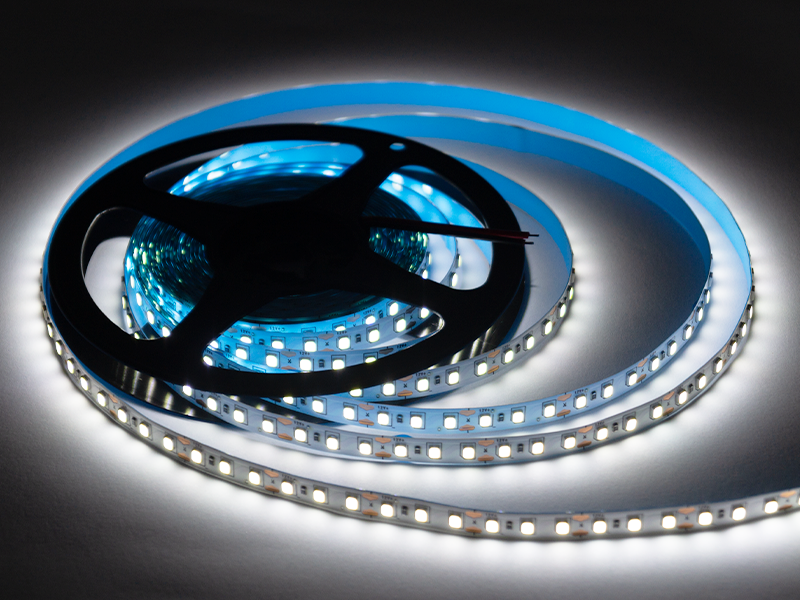 Светодиодная лента Lemanso 2835 120 LED 8 мм 12 В 10 Вт/м IP20 Белый (LM855) Светодиодная лента Lemanso 2835 120 LED 8 мм 12 В 10 Вт/м IP20 Белый (LM855)