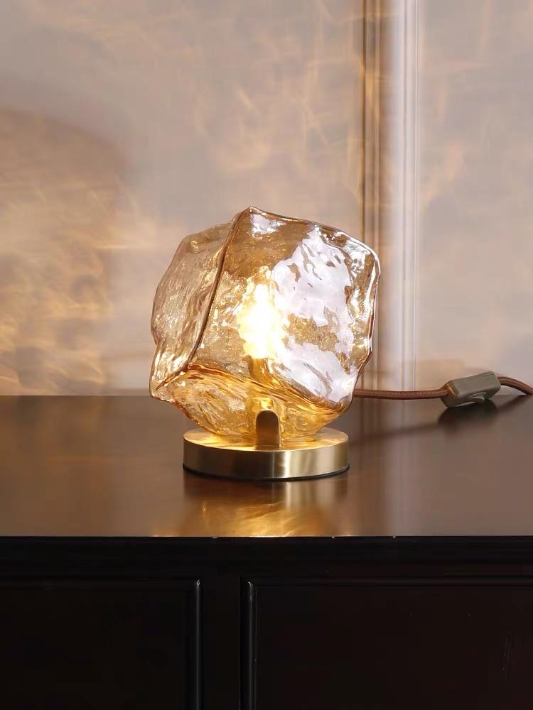 Настольный светильник bumpy cube 15 см (031029-shl)