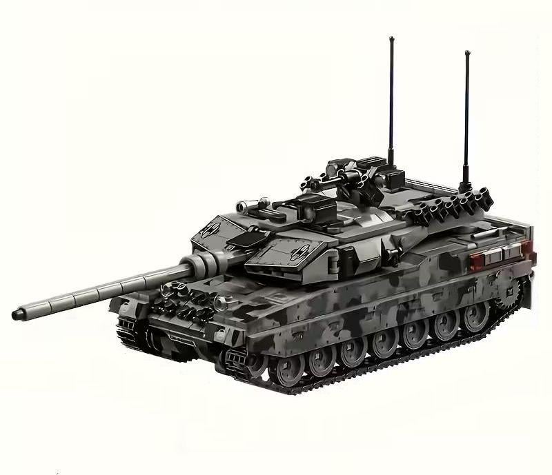 Конструктор Танк Leopard 2А7 1009 дет. (811)