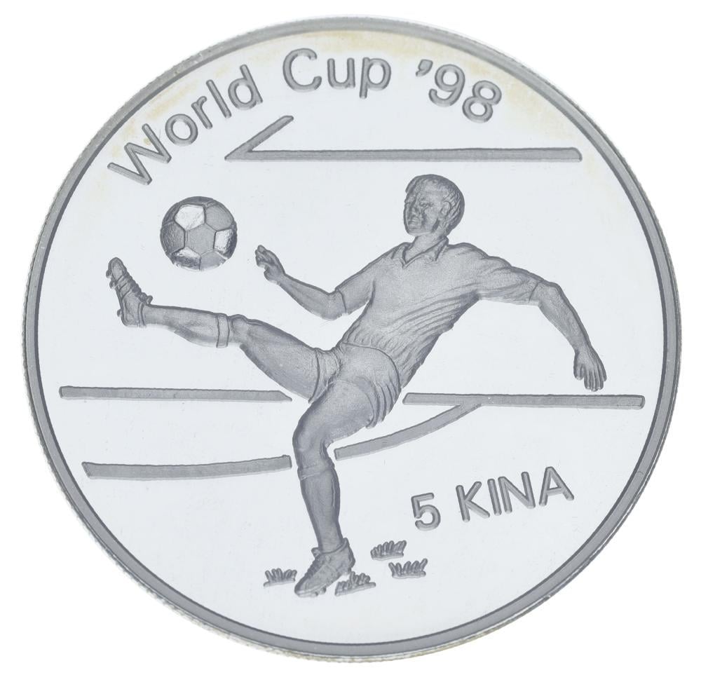 Коллекционная монета Папуа-Новая Гвинея 5 кино 1997 серебро Proof Чемпионат мира по футболу 1998 во Франции (М23704)