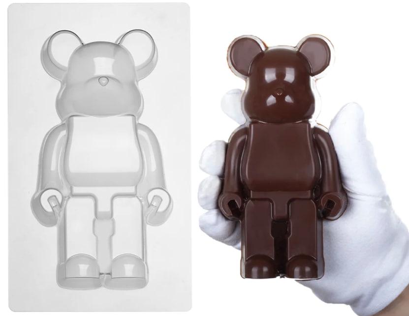 Форма пластиковая Мишка Bearbrick 18 см (13468)