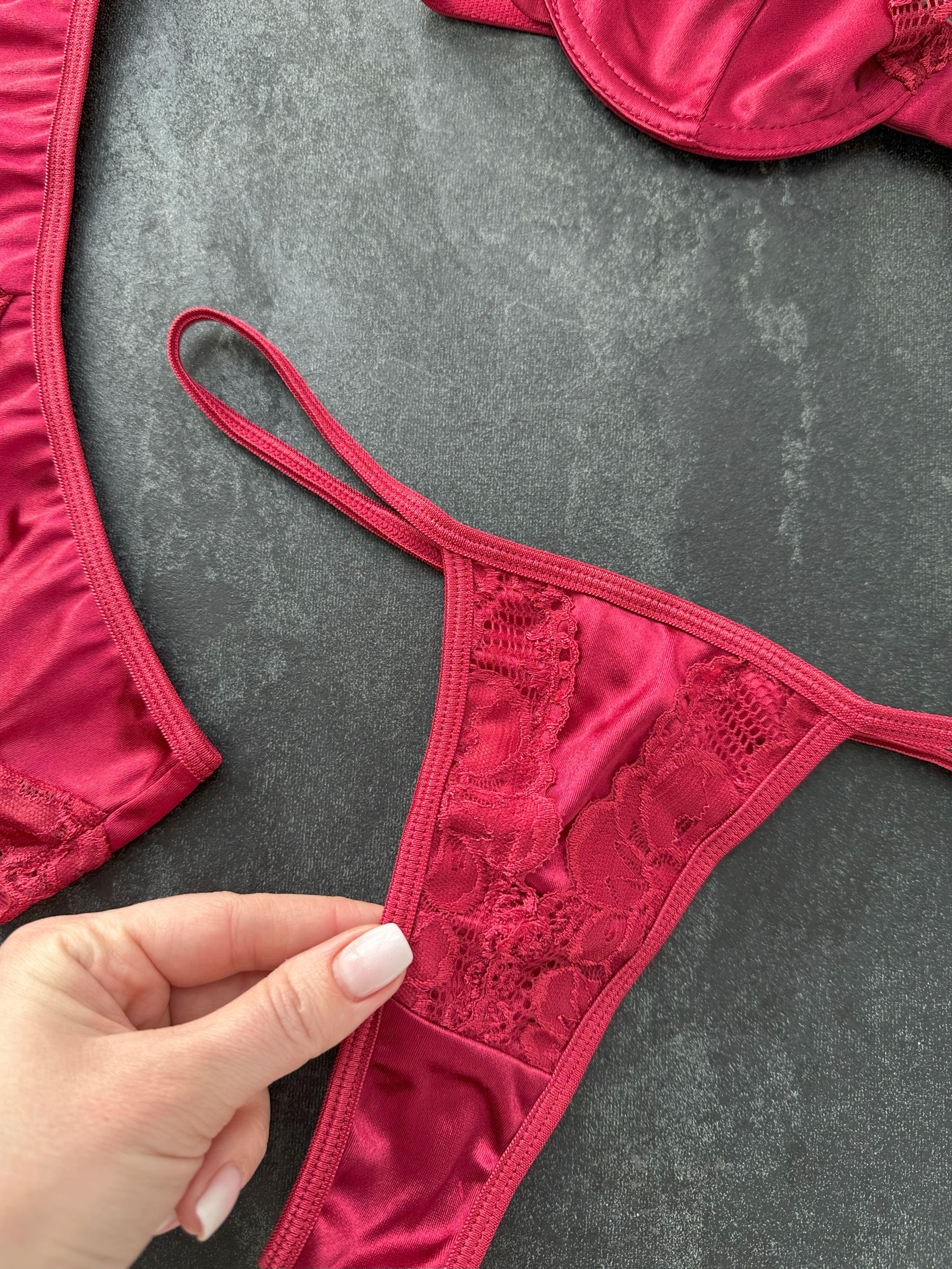 Комплект жіночої білизни Nova Vega бюстгальтери/трусики/пояс/гартери M р. 42-44 Бордовий (103-262-1) - фото 7 Комплект жіночої білизни Nova Vega бюстгальтери/трусики/пояс/гартери M р. 42-44 Бордовий (103-262-1) - фото 7