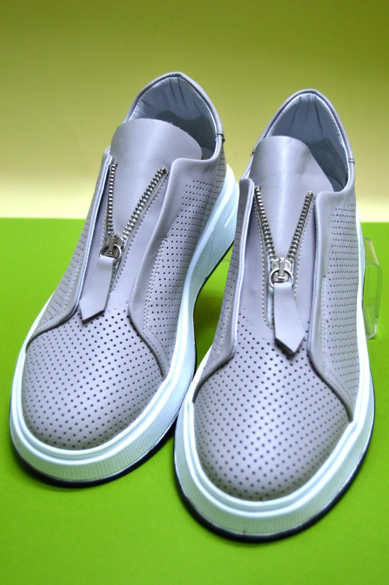 Туфлі жіночі Aquamarin перфоровані шкіряні з блискавкою р. 38 Сірий (94100800238) - фото 3