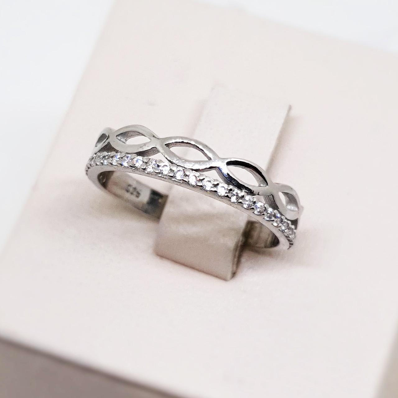 Кольцо серебряное с кубическим цирконием р. 16 1,82 г (1561770897)