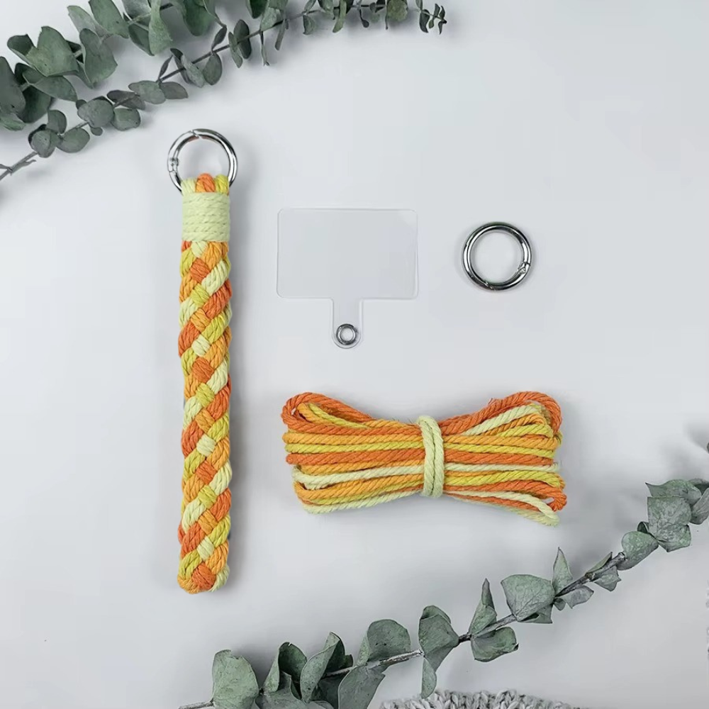 Набор макраме для рукоделия и творчества для ручной вязки и плетения брелока Косичка для ключей и аксессуаров 4 оттенка 16х2,8 см Желтый Набор макраме для рукоделия и творчества для ручной вязки и плетения брелока Косичка для ключей и аксессуаров 4 оттенка 16х2,8 см Желтый
