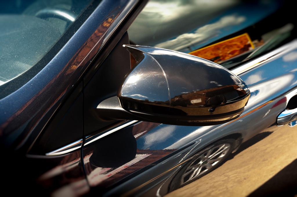 Накладки на зеркала BMW-style Niken для Renault Megane IV 2016-2025 гг. abs-пластик Черный
