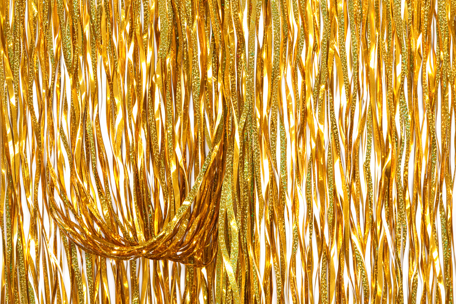 Дощик для фотозони хвилястий з голограмою 2x1 м Золотистий (В3003)