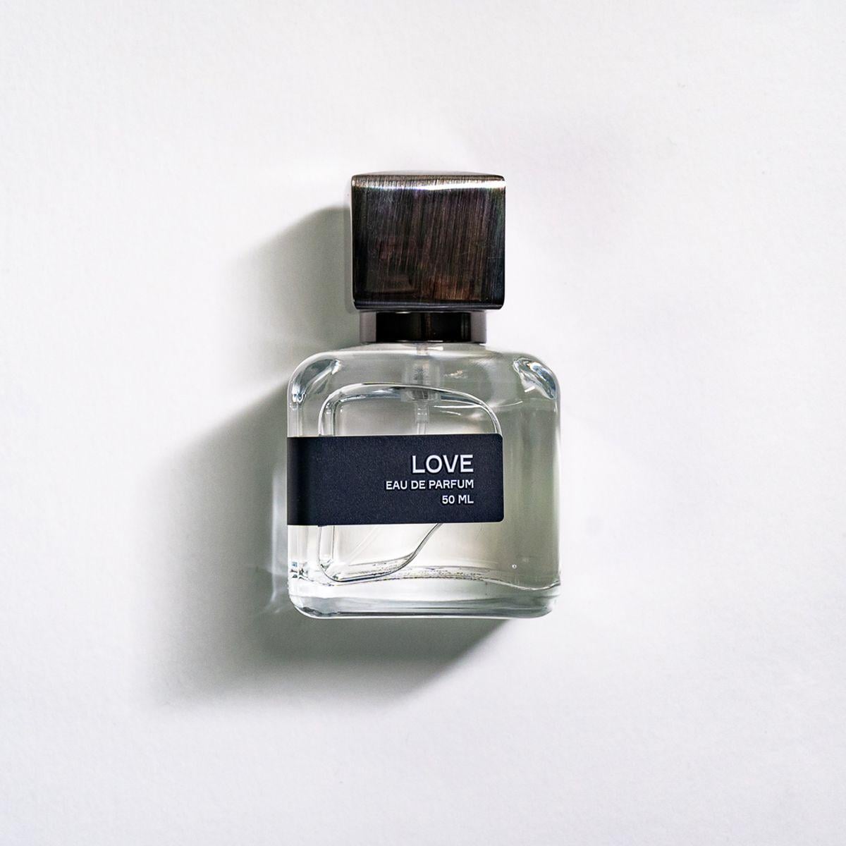 Парфумована вода Extract Love 50 мл Парфумована вода Extract Love 50 мл