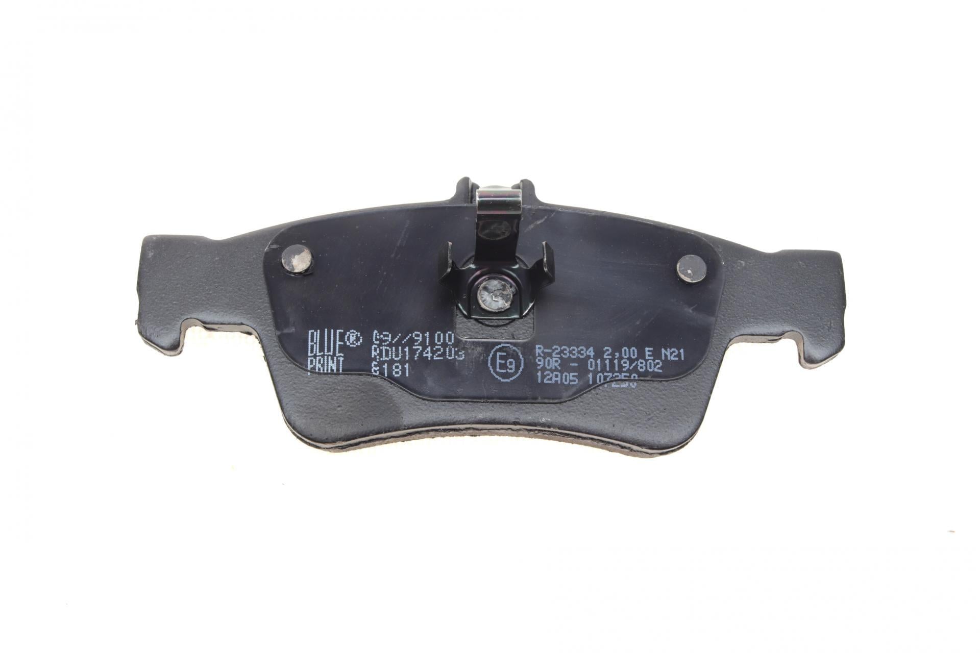 Колодки гальмівні задні MB E-class W211/W212/S-class W220/W221 98-ADU174203 BLUE PRINT