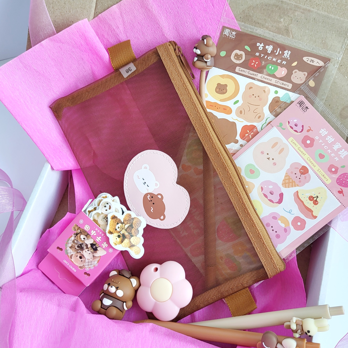 Подарунковий набір канцелярії в корейському стилі Великий милий ведмедик 9 предметів (327)