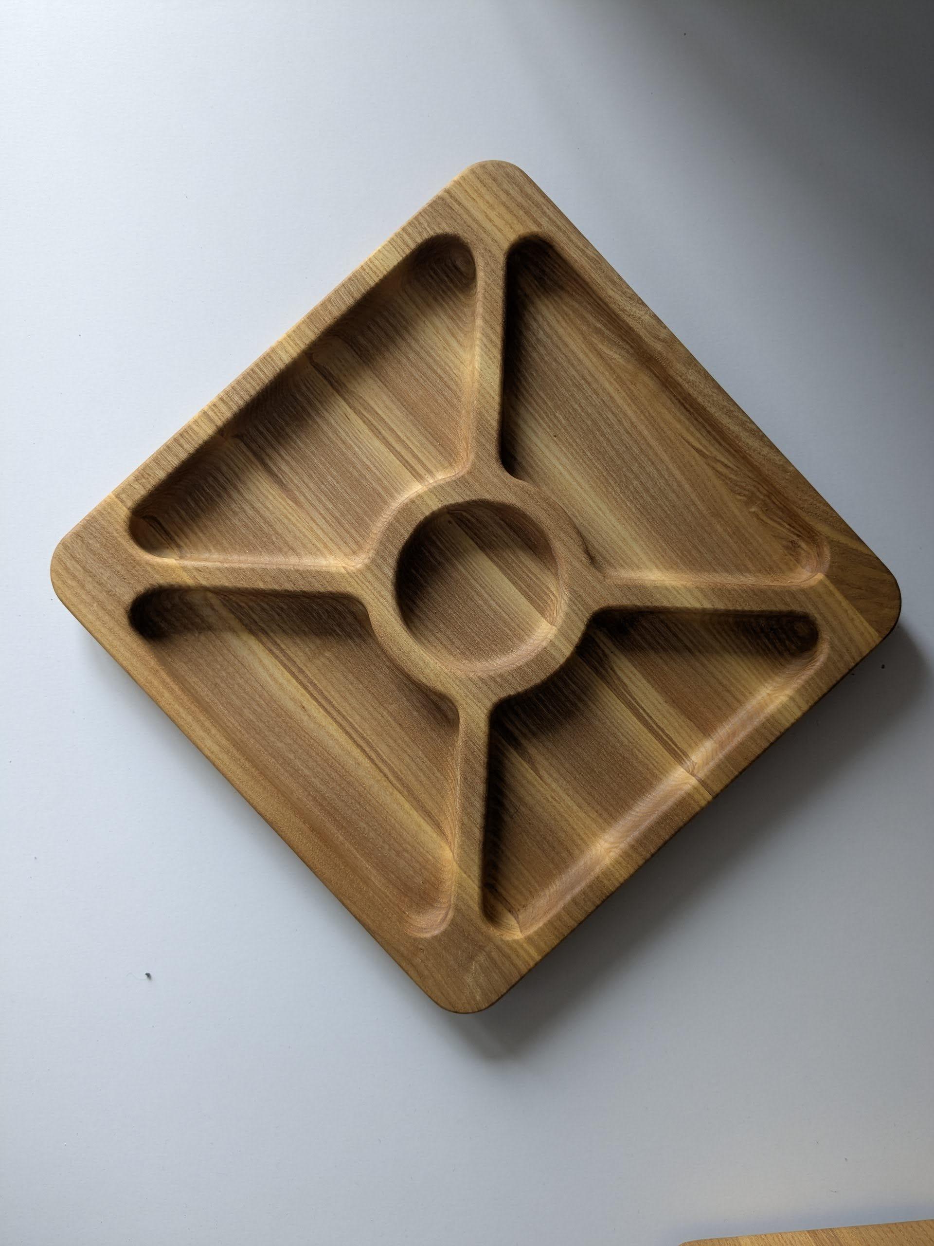 Менажниця квадратна дерев’яна з ясеня на 4 секції і 1 під соус (SP-002) - фото 2 Менажниця квадратна дерев’яна з ясеня на 4 секції і 1 під соус (SP-002) - фото 2