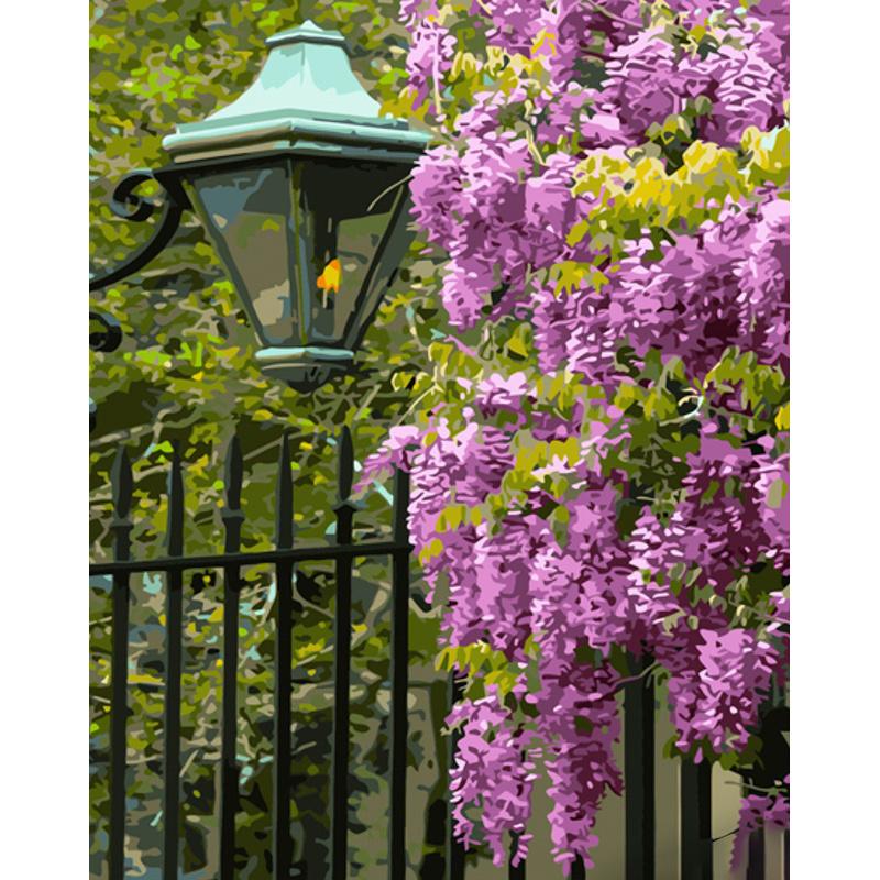 Картина за номерами Strateg Преміум Фіолетова гліцинія з лаком та рівнем 40x50 см (GS1479)