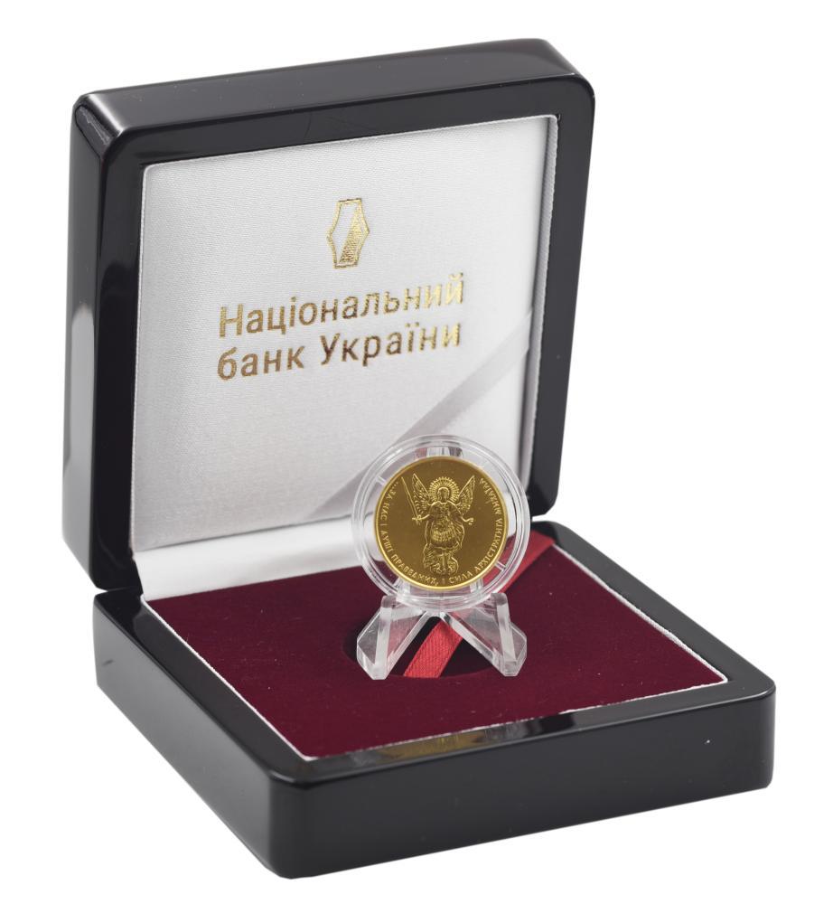 Коллекционная монета Украина 10 гривен 2016 золото UNC Архистратиг Михаил пол-унции/15,55 г Premium в футляре (М22691)