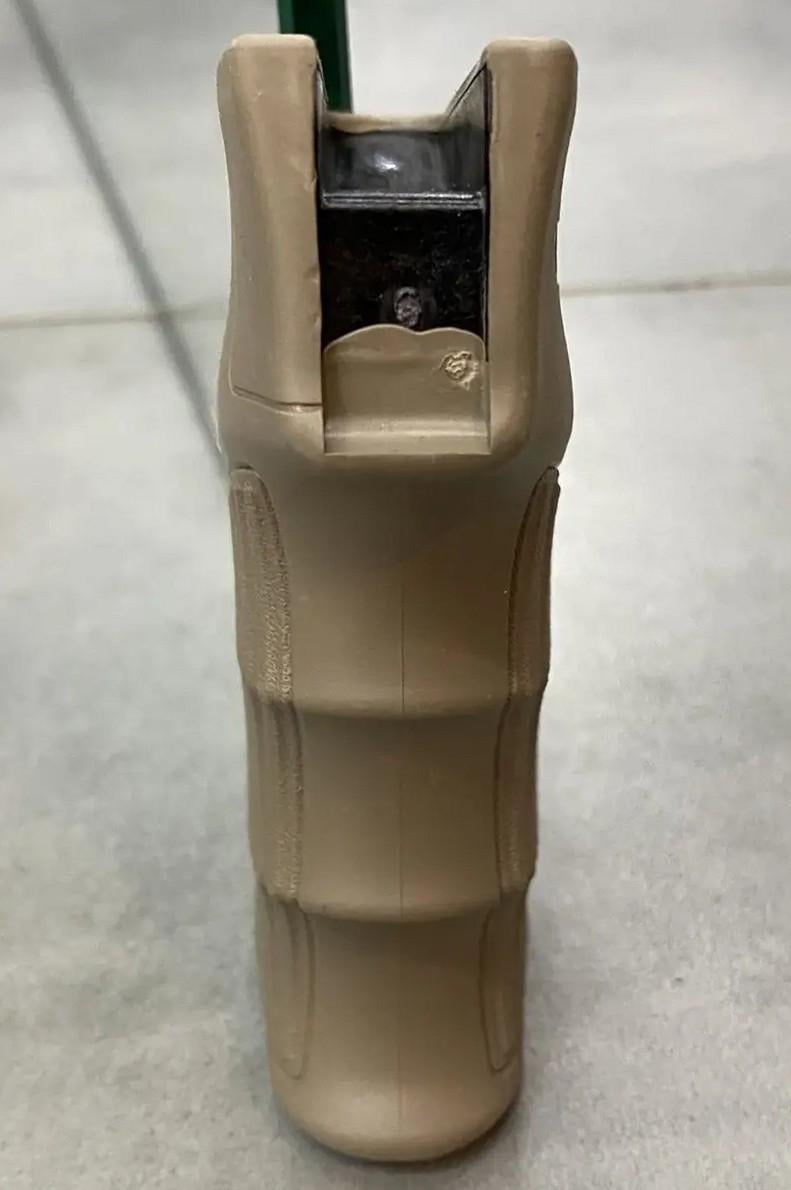 Рукоятка пистолетная DLG Tactical DLG-098 для АК-47 АК-74 с отсеком Койот (241707) - фото 4 Рукоятка пистолетная DLG Tactical DLG-098 для АК-47 АК-74 с отсеком Койот (241707) - фото 4