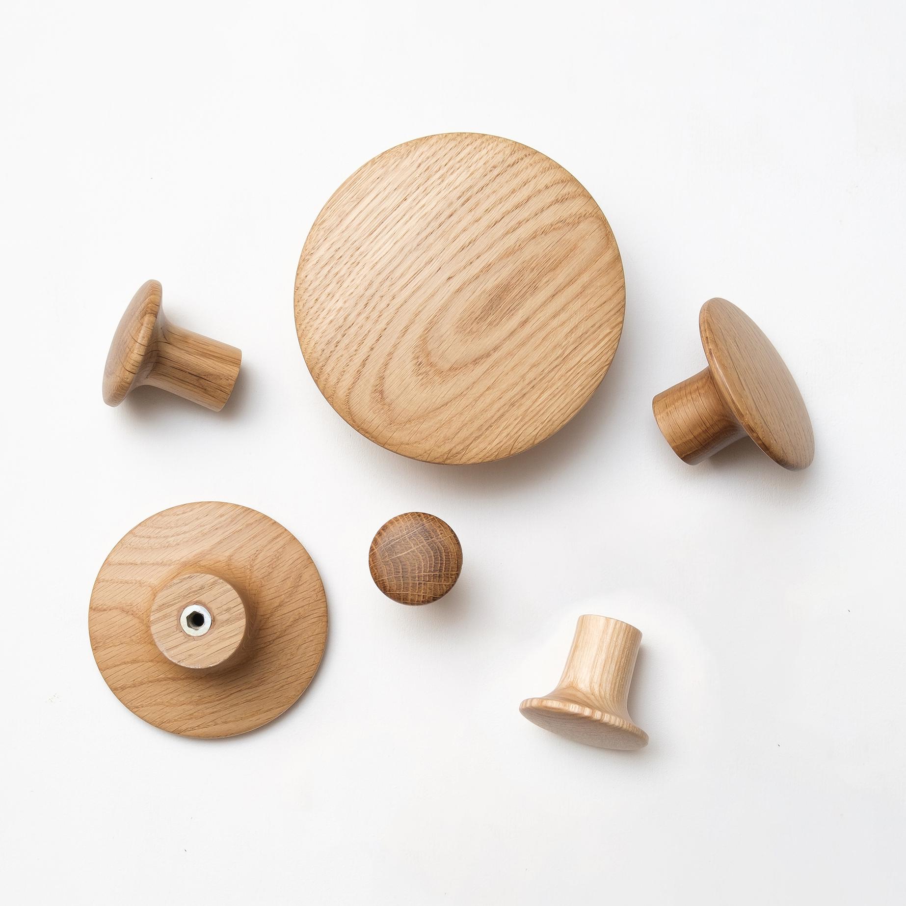 Набор деревянных мебельных крючков для одежды ø 35-120 мм 5 шт. Дуб (50661) - фото 2