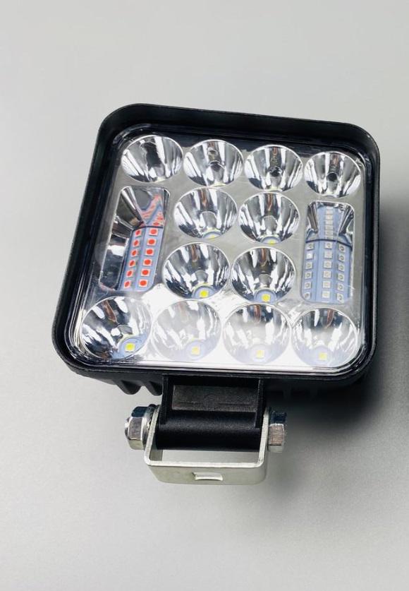 Фара LED квадратна стробоскоп світлодіодна робоча 78W 6000K 26 діодів Фара LED квадратна стробоскоп світлодіодна робоча 78W 6000K 26 діодів