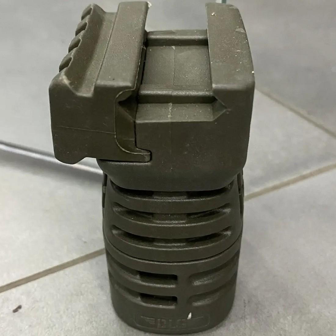 Рукоятка переноса огня DLG Tactical DLG-117-gen на Picatinny короткая Олива (241859) - фото 4 Рукоятка переноса огня DLG Tactical DLG-117-gen на Picatinny короткая Олива (241859) - фото 4