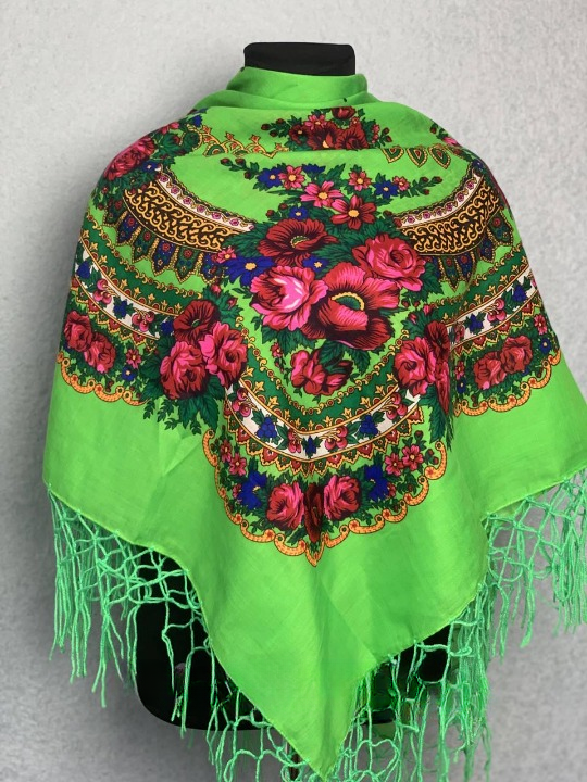 Платок Букет цветов 120х120 см Светло-зеленый (29434374)