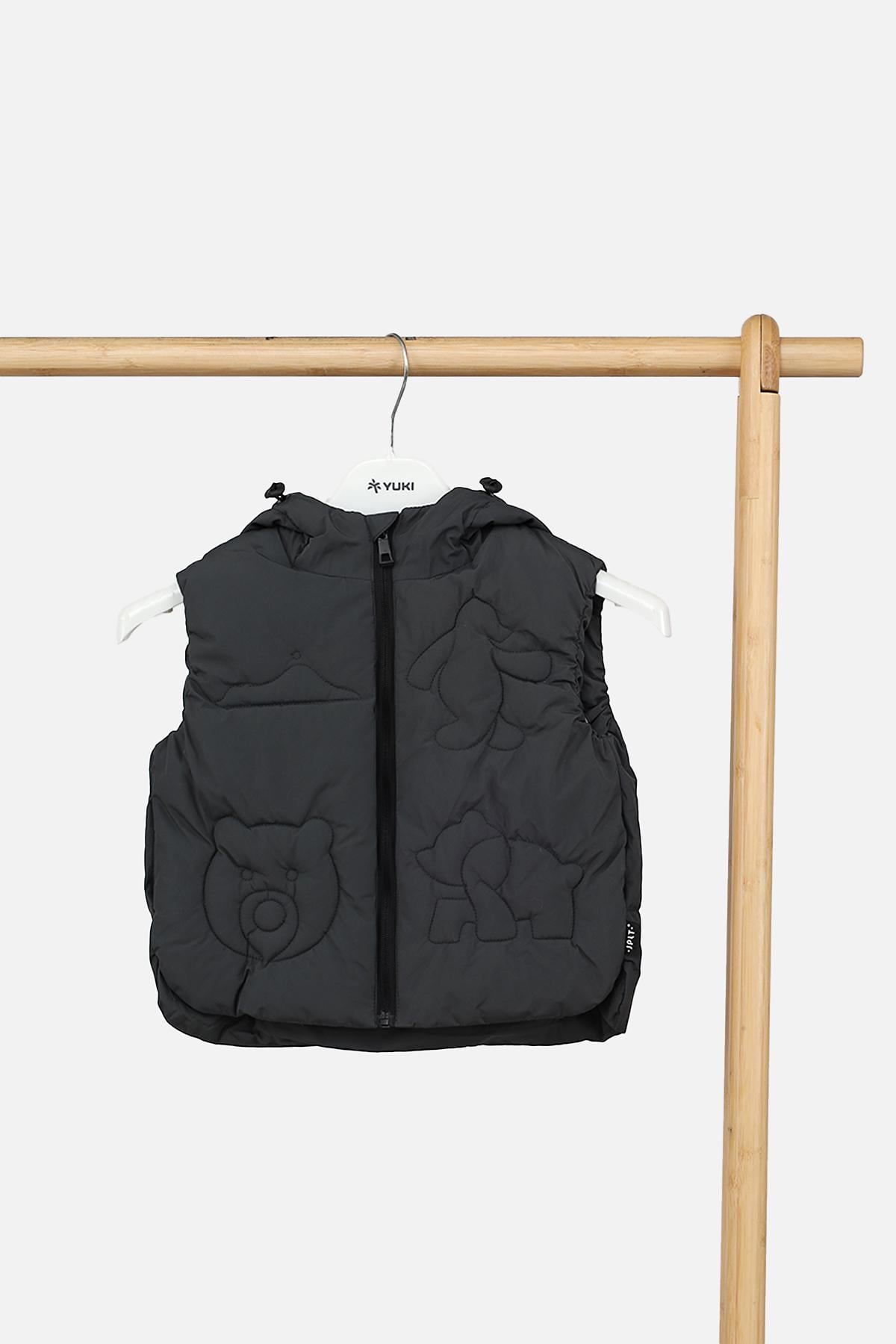 Жилет для мальчика утепленный ЦБ-00289731 104 см Темно-серый