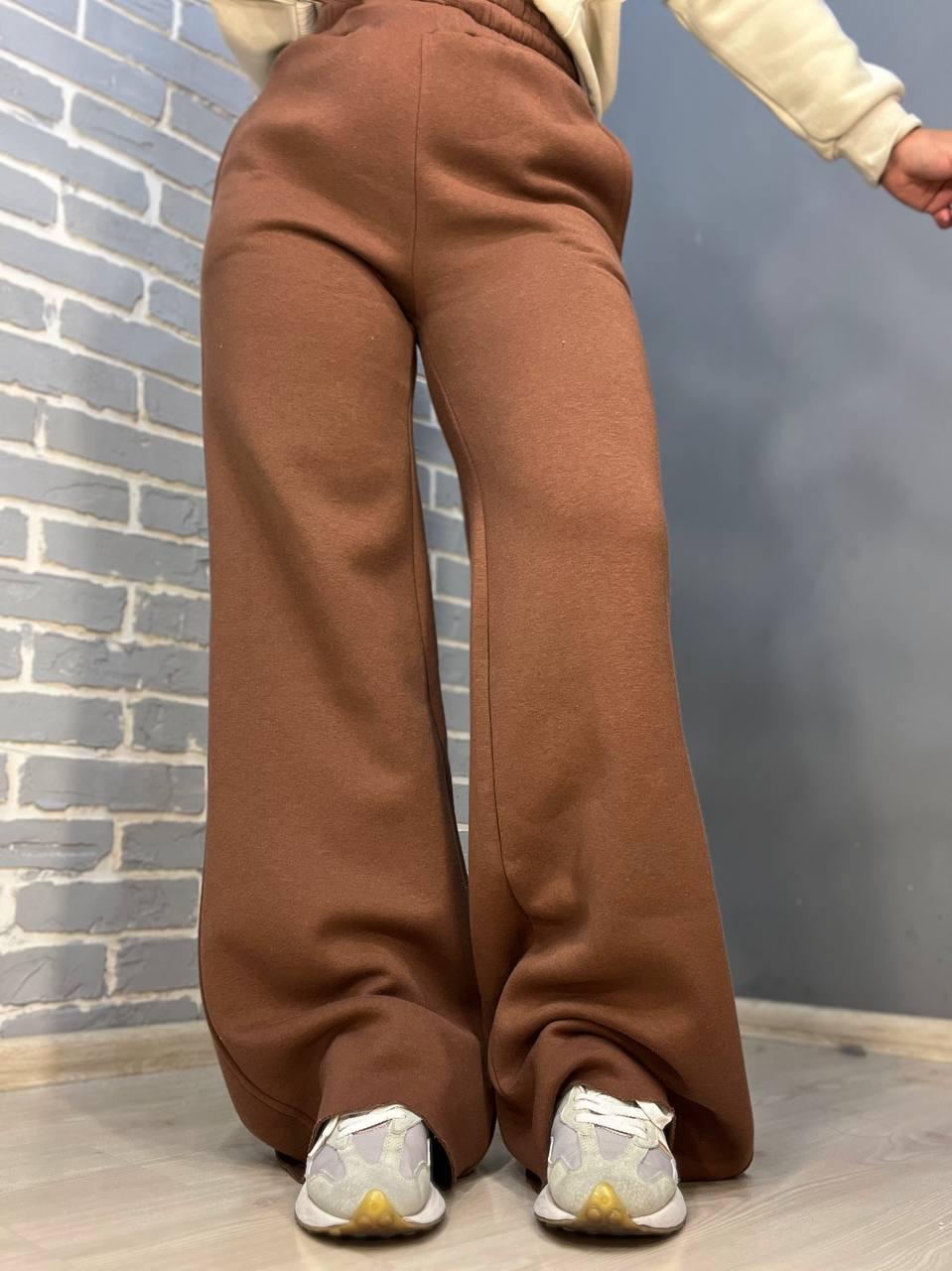 Костюм женский QUZEN 388-488 свитшот брюки палаццо широкие на флисе M Темно-бежевый (2817) - фото 4 Костюм женский QUZEN 388-488 свитшот брюки палаццо широкие на флисе M Темно-бежевый (2817) - фото 4